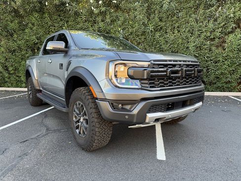 Used 2025 Ford Ranger Raptor AWD/4WD image 19
