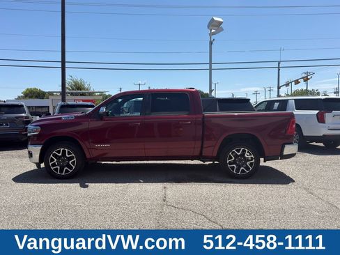 Used 2025 RAM 1500 Laramie AWD/4WD image 8