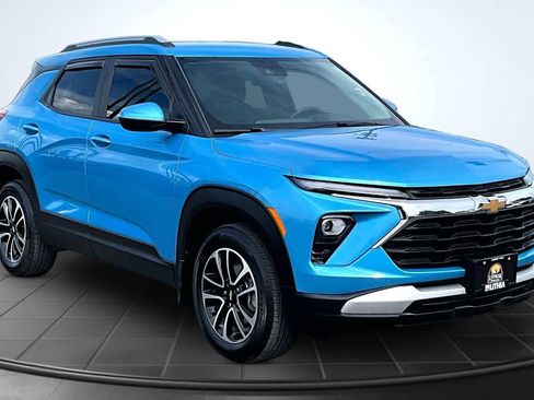 Used 2026 Chevrolet TrailBlazer LT w/ LT Cold Weather Package AWD/4WD image 22