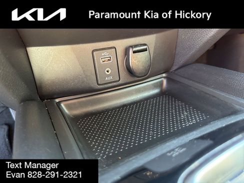 Used 2017 Nissan Rogue SV w/ Sun & Sound Touring Package FWD image 24