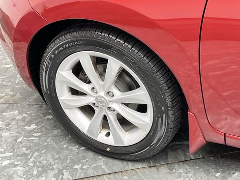 Used 2014 Nissan Versa Note SV w/ SL Package image 25