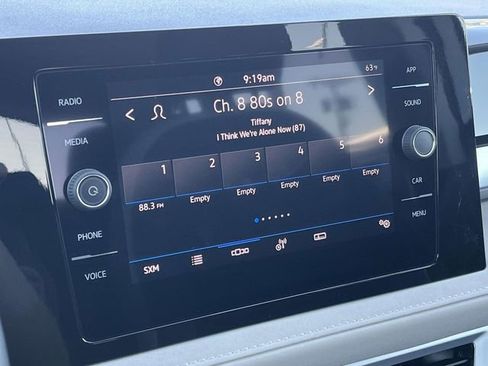 Used 2025 Volkswagen Taos SE image 28