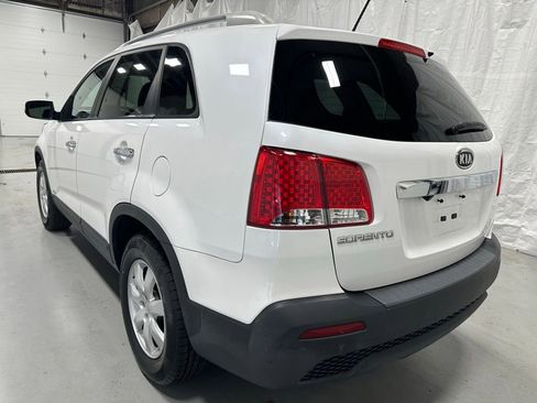 Used 2011 Kia Sorento LX w/ Convenience Pkg AWD/4WD image 5