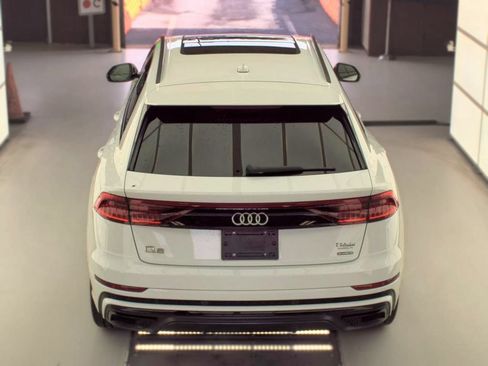 Used 2022 Audi Q8 Premium Plus w/ Premium Plus Package AWD/4WD image 6