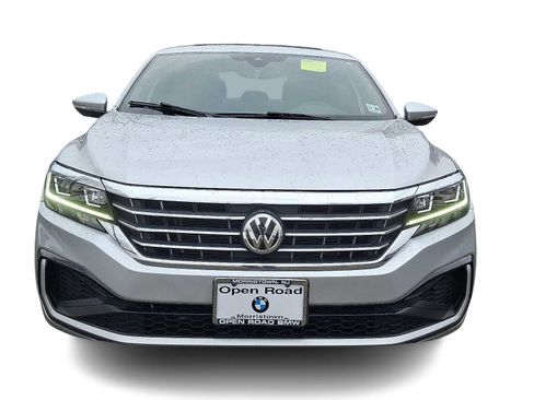 Used 2021 Volkswagen Passat 2.0T R-Line image 2