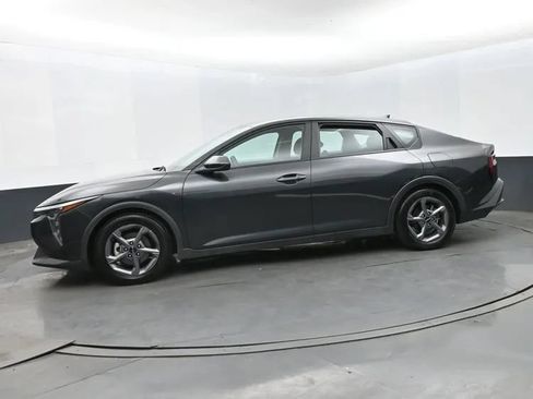 Used 2025 Kia K4 FWD image 5