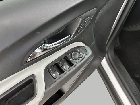 Used 2020 Chevrolet Equinox LS FWD image 16