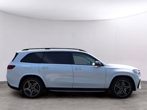 New 2026 Mercedes-Benz GLS 450 4MATIC image 6