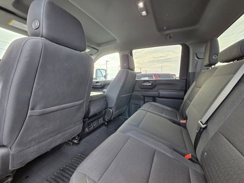 Used 2025 Chevrolet Silverado 2500 Custom w/ Custom Value Package image 27