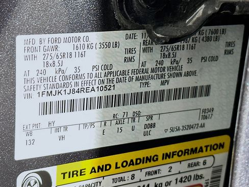 Used 2024 Ford Expedition Max XLT image 12