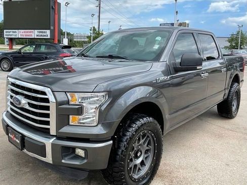 Used 2015 Ford F150 XLT w/ Equipment Group 301A Mid image 4