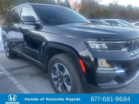 Used 2024 Jeep Grand Cherokee Limited 4xe image 6