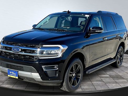 Certified 2024 Ford Expedition Limited image 2