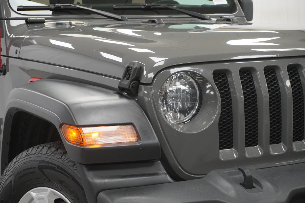 Used 2019 Jeep Wrangler Sport w/ Quick Order Package 24S AWD/4WD image 10