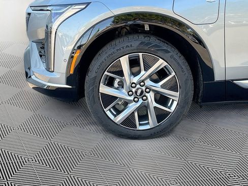 New 2026 Cadillac Optiq Luxury 1 w/ LPO, Floor Liner Package AWD/4WD image 10