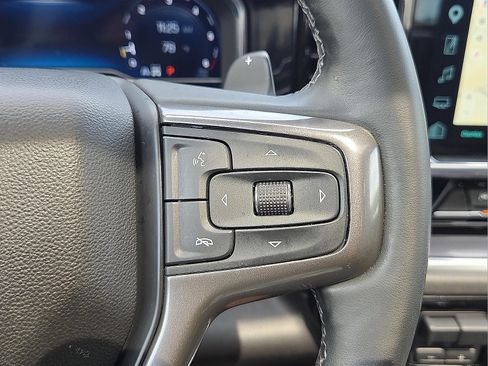 Used 2025 Chevrolet Silverado 1500 High Country w/ Technology Package AWD/4WD image 24