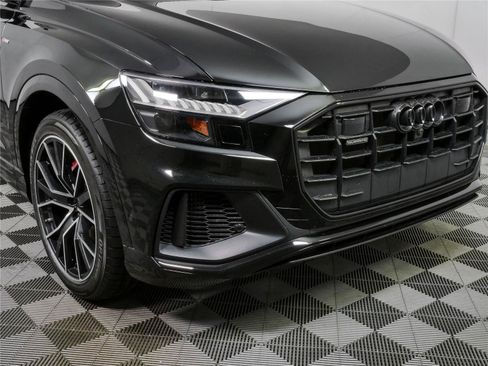 Used 2023 Audi Q8 Premium Plus w/ Premium Plus Package AWD/4WD image 40