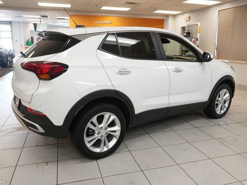 Used 2023 Buick Encore GX Preferred w/ Cold Weather Comfort Package AWD/4WD image 11