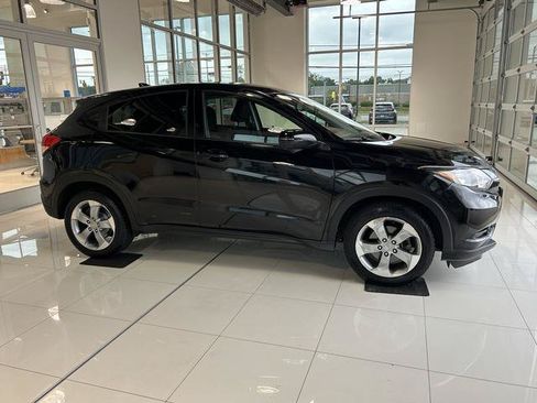 Used 2017 Honda HR-V EX image 6