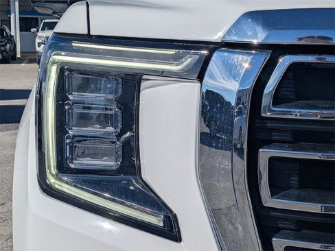Used 2023 GMC Yukon SLT image 8