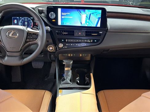 Certified 2024 Lexus ES 350 w/ Premium Package image 15