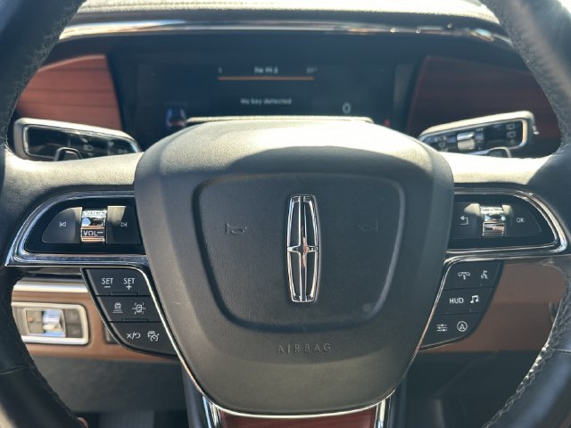 Used 2023 Lincoln Navigator Reserve AWD/4WD image 16