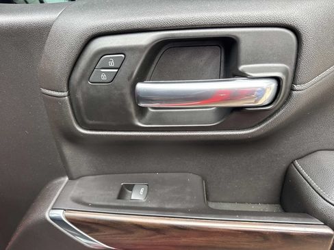 Used 2019 GMC Sierra 1500 SLT RWD image 16