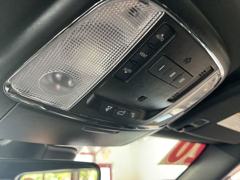 Used 2020 Jeep Grand Cherokee Limited w/ Premium Lighting Group AWD/4WD image 44