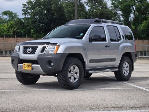 Used 2011 Nissan Xterra S AWD/4WD image 8