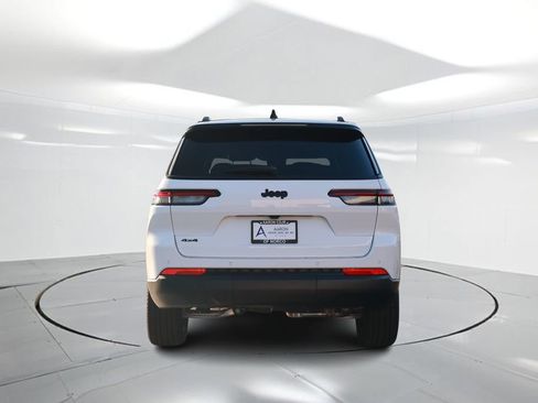 New 2025 Jeep Grand Cherokee L Limited image 3