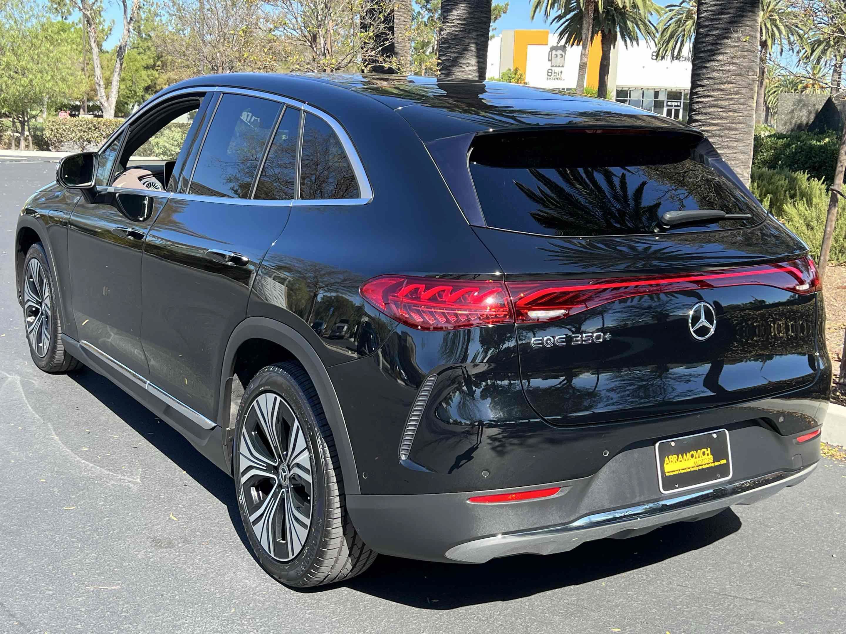 Used 2023 Mercedes-Benz EQE 350+ SUV image 2