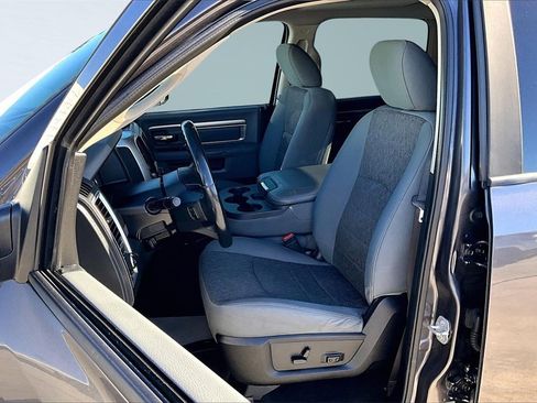 Used 2016 RAM 1500 Big Horn image 27