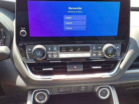 New 2026 Toyota Grand Highlander FWD image 12