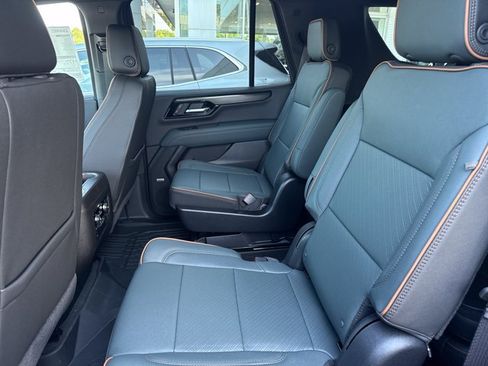New 2026 GMC Yukon AT4 w/ AT4 Premium Package AWD/4WD image 6