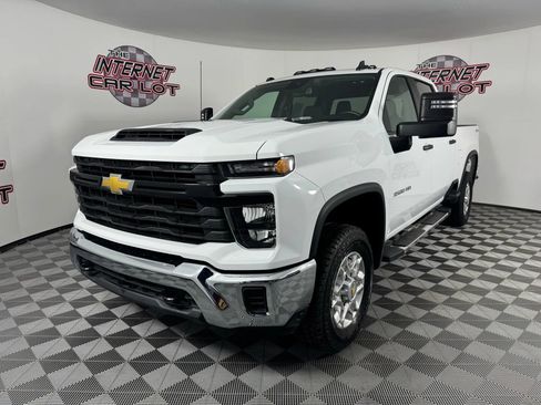 Used 2024 Chevrolet Silverado 3500 W/T w/ WT Convenience Package image 3