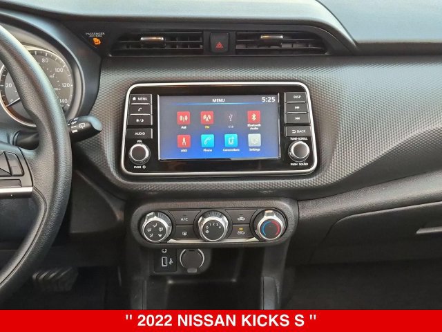 Certified 2022 Nissan Kicks S FWD image 31