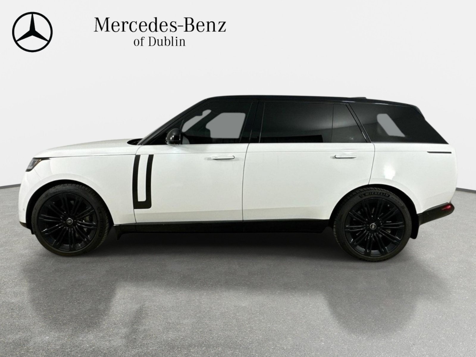 Used 2023 Land Rover Range Rover Long Wheelbase SE AWD/4WD image 5