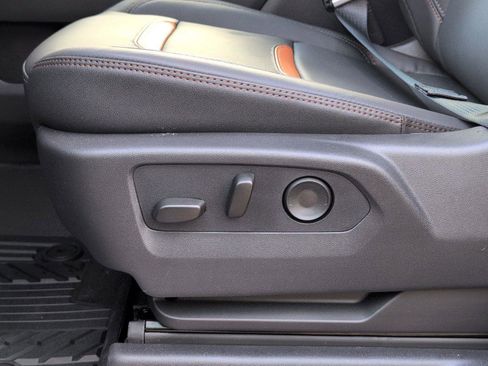 New 2026 GMC Sierra 2500 AT4 w/ AT4 Premium Plus Package image 31