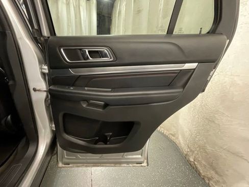 Used 2018 Ford Explorer Sport AWD/4WD image 24