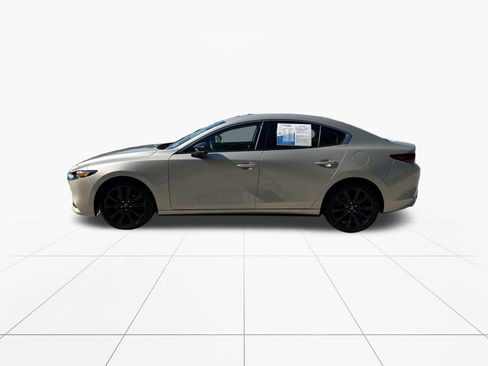 Used 2024 MAZDA MAZDA3 s FWD image 4