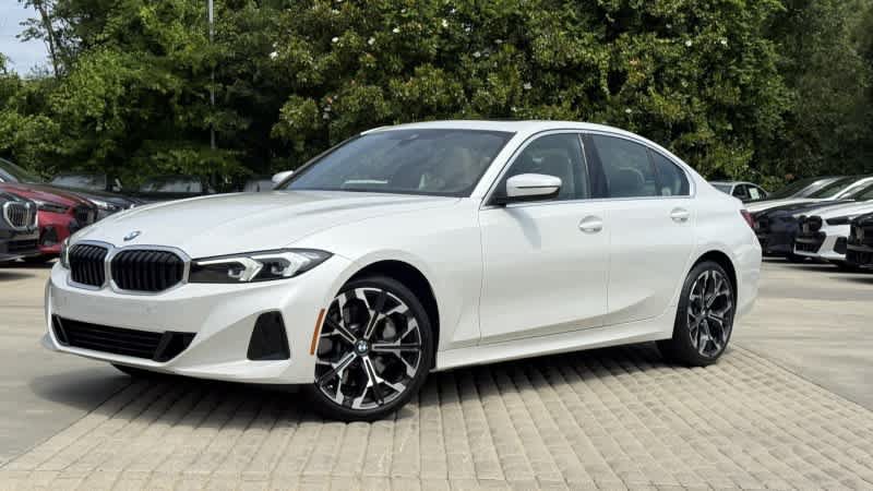 Used 2025 BMW 330i xDrive Sedan w/ Convenience Package AWD/4WD image 1