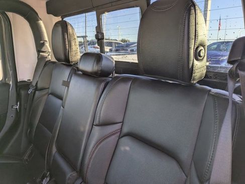 Used 2020 Jeep Gladiator Rubicon image 16