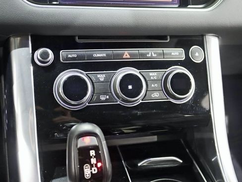 Used 2014 Land Rover Range Rover Sport Supercharged image 24