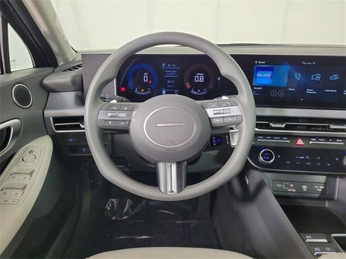 Certified 2025 Hyundai Sonata SEL image 18
