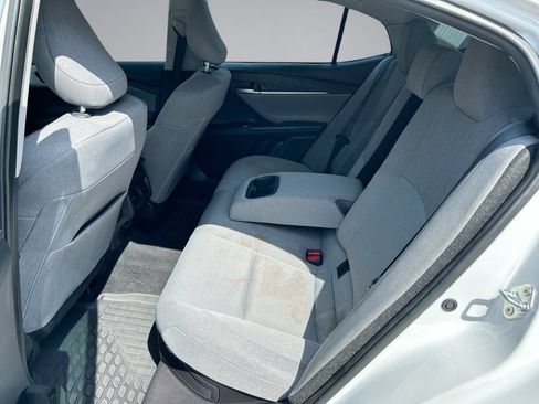 Used 2025 Toyota Camry LE w/ Convenience Package FWD image 30