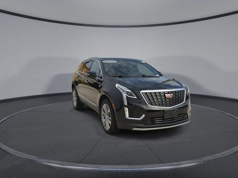 Used 2024 Cadillac XT5 Premium Luxury AWD/4WD image 3