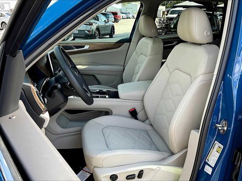 New 2026 Volkswagen Atlas SE image 9