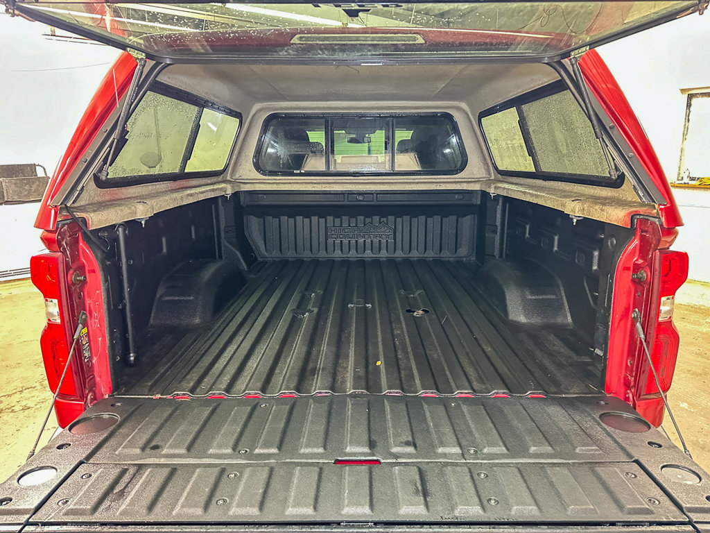 Used 2022 Chevrolet Silverado 2500 High Country w/ Safety Package II AWD/4WD image 18