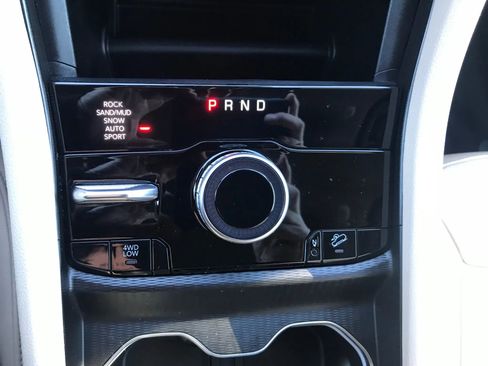 Used 2023 Jeep Grand Cherokee Sport Utility 4D image 32