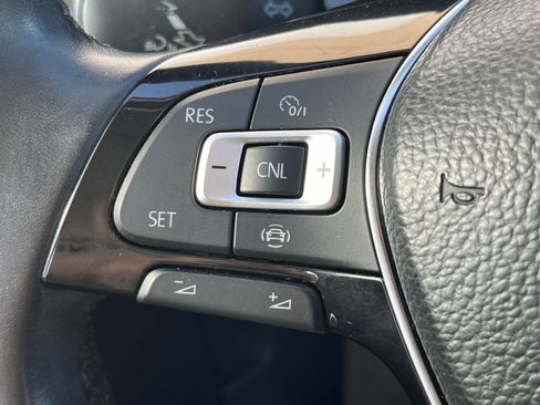 Used 2019 Volkswagen Jetta SE image 12